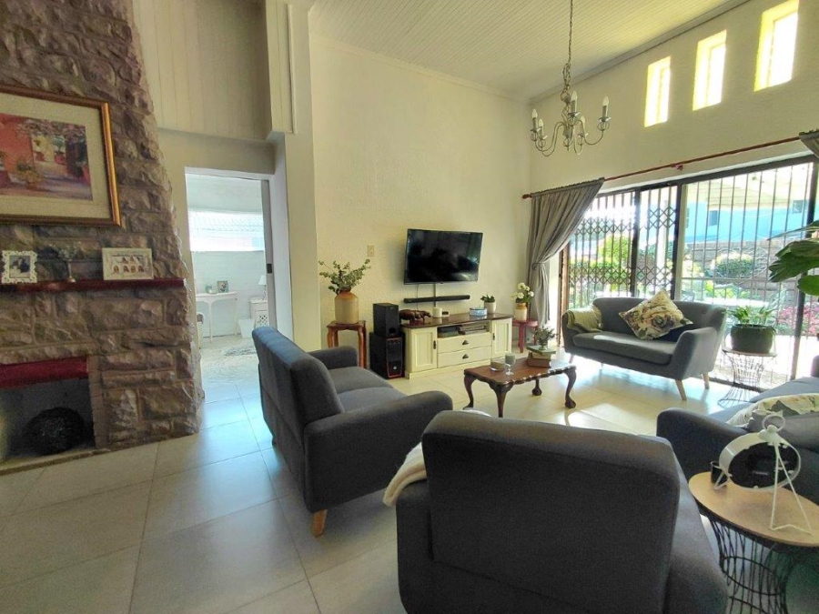 5 Bedroom Property for Sale in Winslow Western Cape